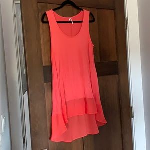Coral high low  tank top